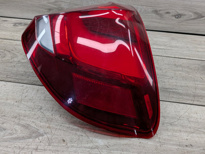 14-18 BMW OEM F15 F85 X5 X5M Rear Right Passenger Side Outer Stop Tail Light