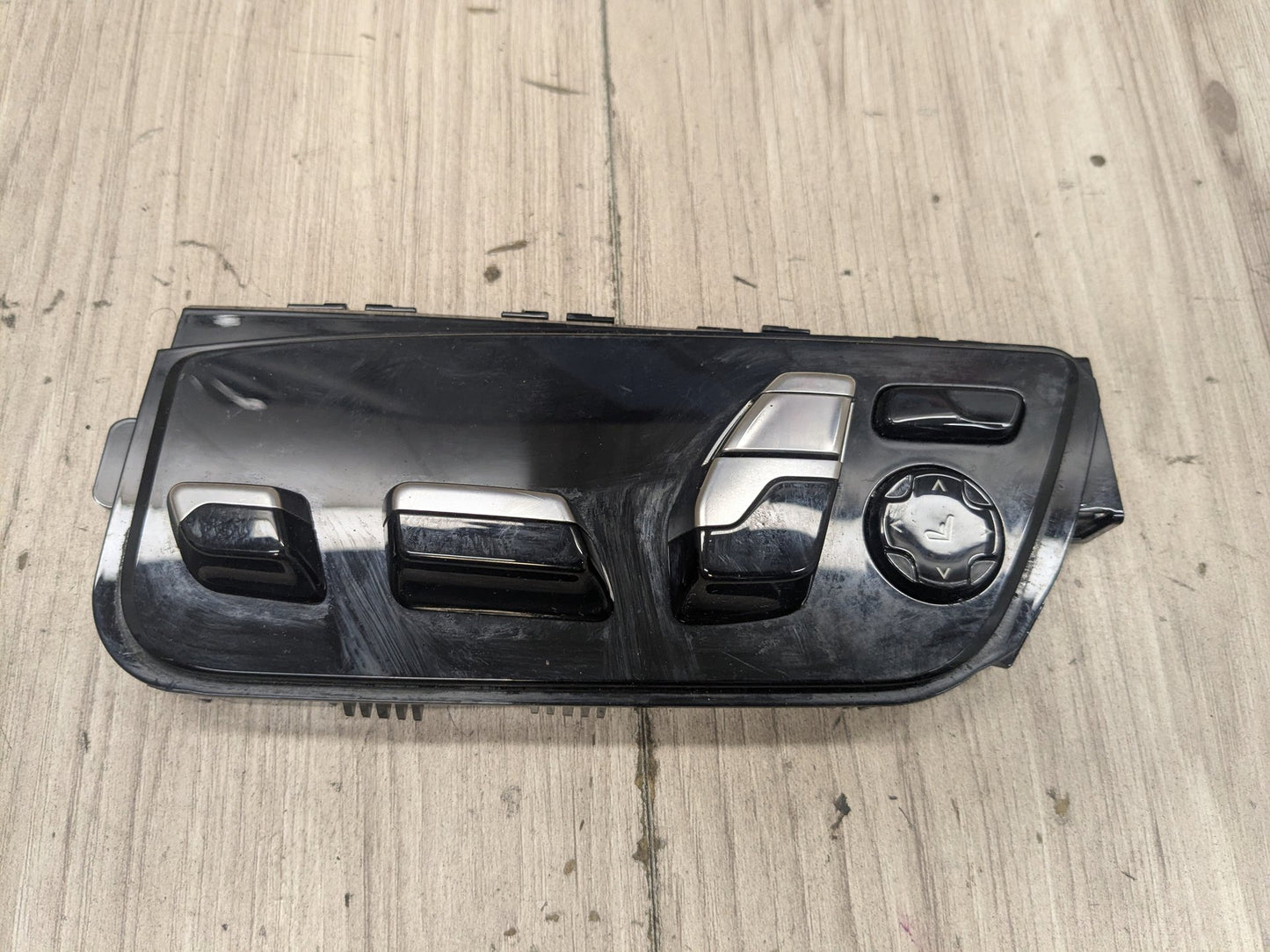 OEM BMW F90 G11 G12 G30 G32 M5 Front Left Driver Seat Adjustment Control Switch