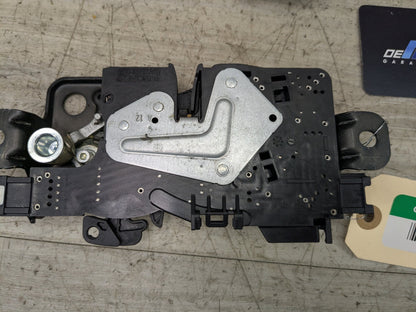 2018 BMW X3 G01 Liftgate Trunk Lid Liftgate Lock Latch Actuators SET 7383561 OEM BMW F90 F97 G01 G12 G22 G30 X3 M5 Trunk Lid Actuator Latch Lock System SET