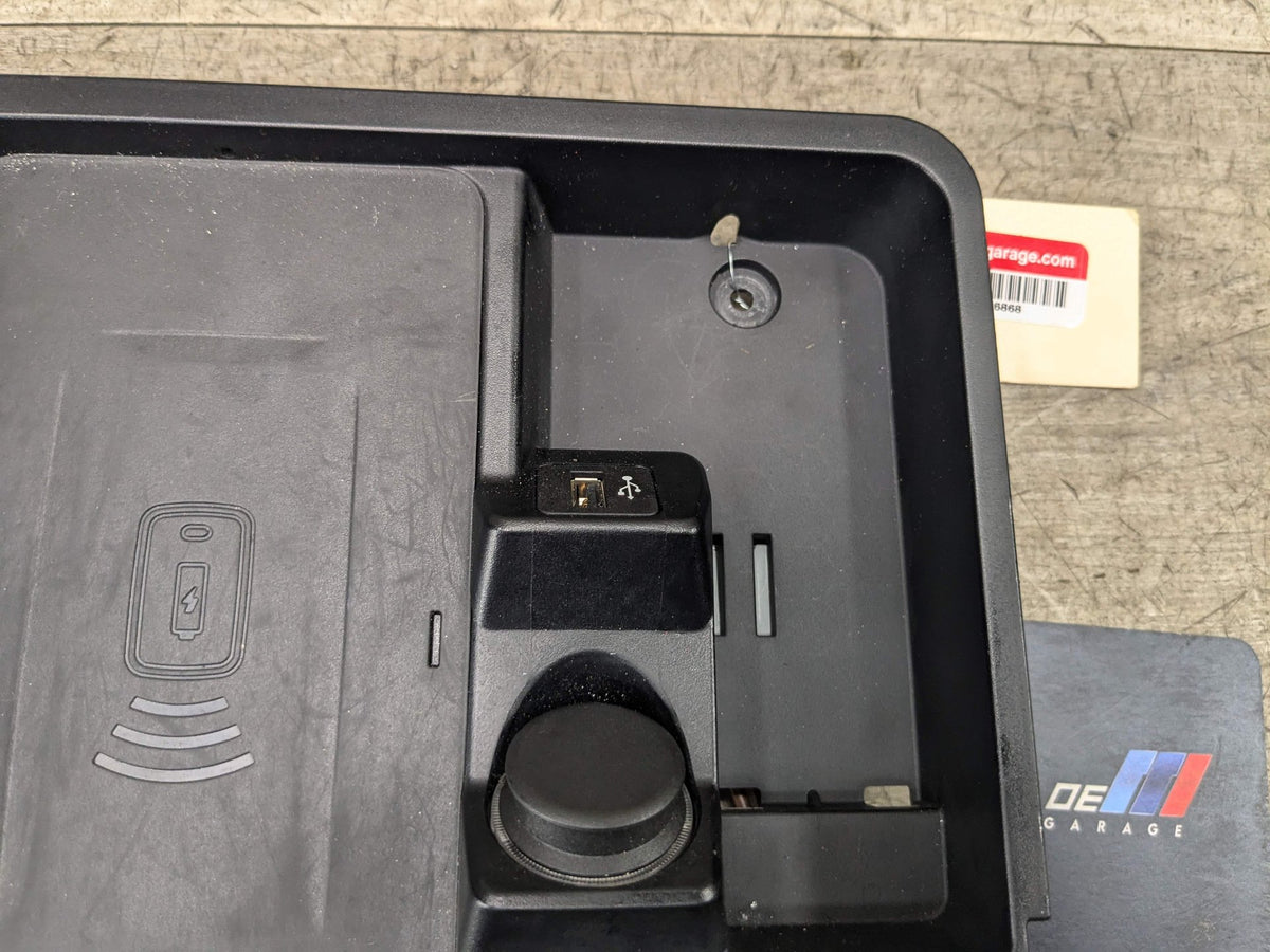 19-24 OEM BMW G29 Z4 Center Console Storage Phone Car Wireless Charger Usb Port