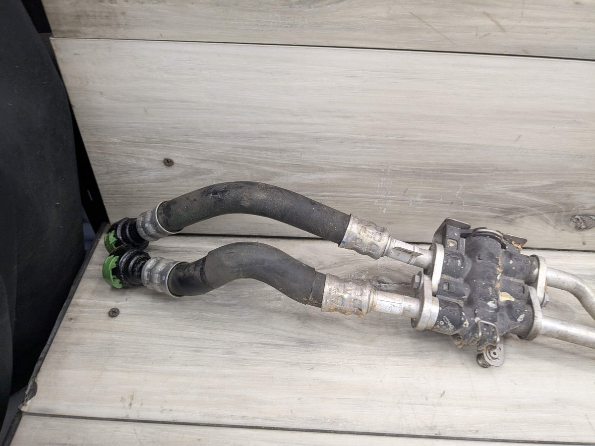 16-19 OEM BMW F90 G12 750 G30 M550 AT Transmission Oil Cooler Line Return Flow