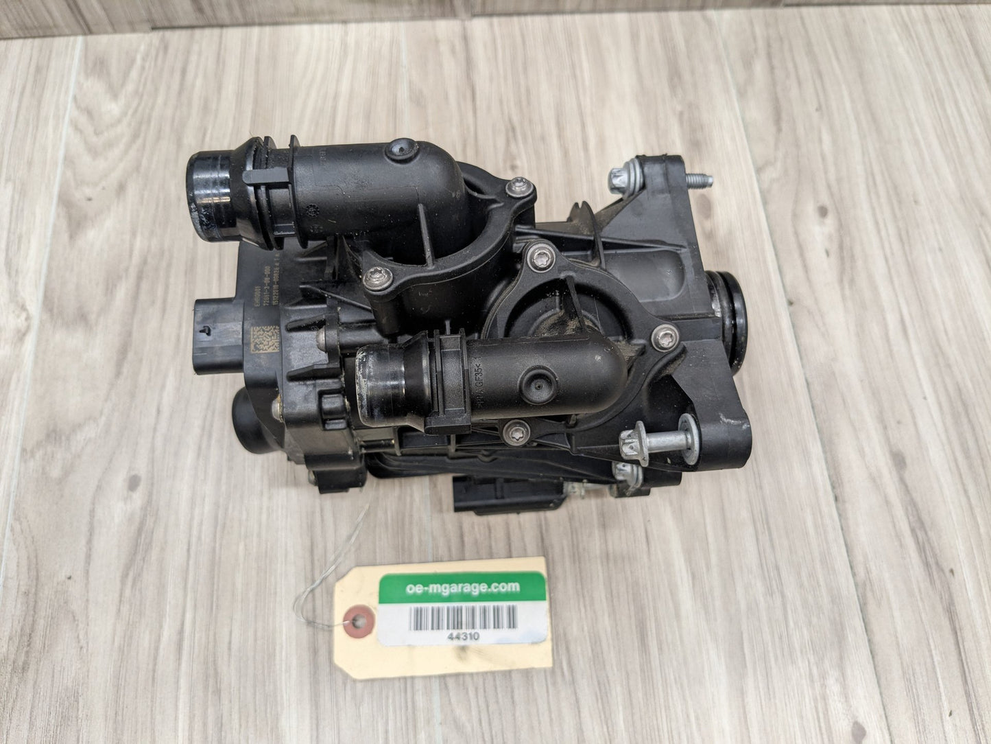 OEM BMW G01 G20 G26 G30 G42 330 430 Engine B46 Heat Management Module 8642560