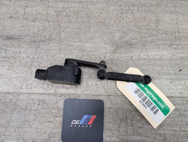 2017 BMW 740i G12 Suspension Height Level Sensor 2959574