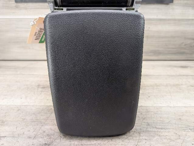 17-25 OEM AUDI A4 A5 RS5 S4 S5 Bracket Console Armrest Base Mounting Black