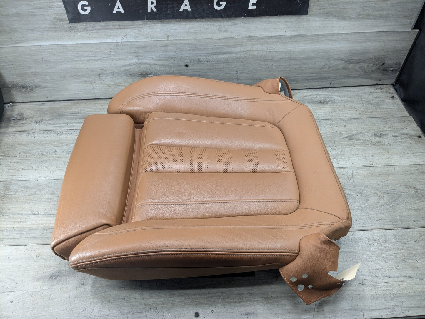 2019-2026 BMW X5 G05 Front Left Driver or Right Passenger Seat Lower Cushion 8493236 ENGINE STARTER: The engine may no be able o be s ar ed. I he dri er repea edly a emp s o s ar he engine using excessi ely long s ar ing a emp s, his may cause an elec ric