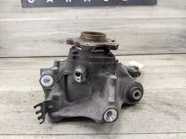 2017 - 2023 BMW M550i G30 Rear Right Passenger Spindle Knuckle w/ Bearing 6866338 N63B44O2