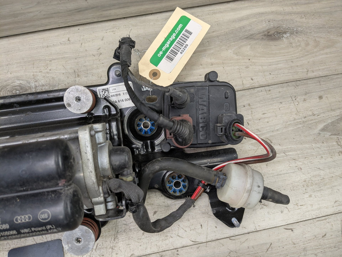 18-24 OEM AUDI Q5 SQ5 Air Suspension Compressor Pump Assembly