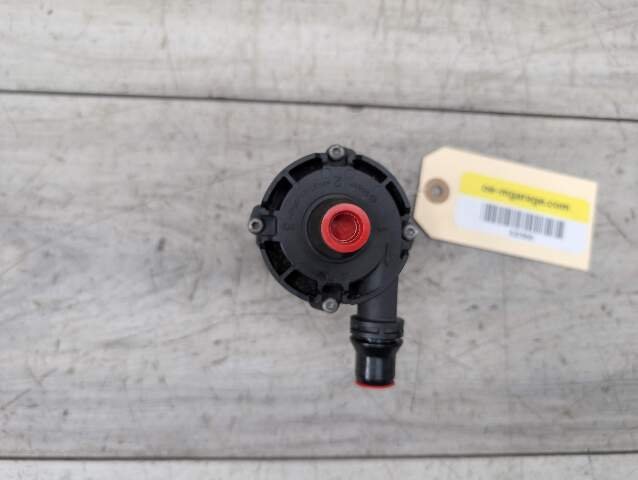 16-19 OEM BMW G11 G12 G30 M550 750 M760 Auxiliary Electric Coolant Water Pump