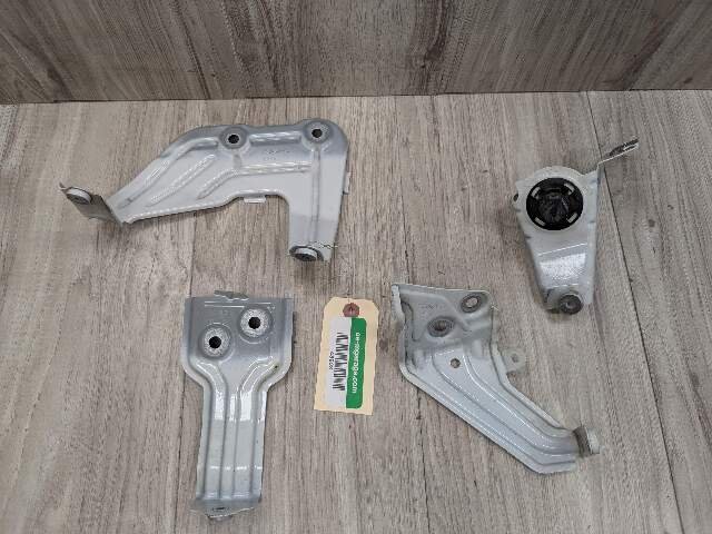 18-24 OEM BMW G01 G02 F97 X3 X4 Right Passenger Fender Wing Holder Bracket SET
