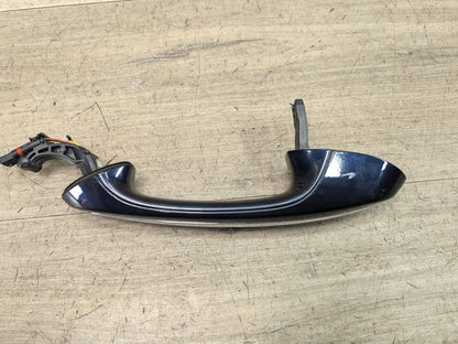 2018 BMW 540i G30 Front Left Driver Exterior Door Handle w/ Comfort Access 8492247