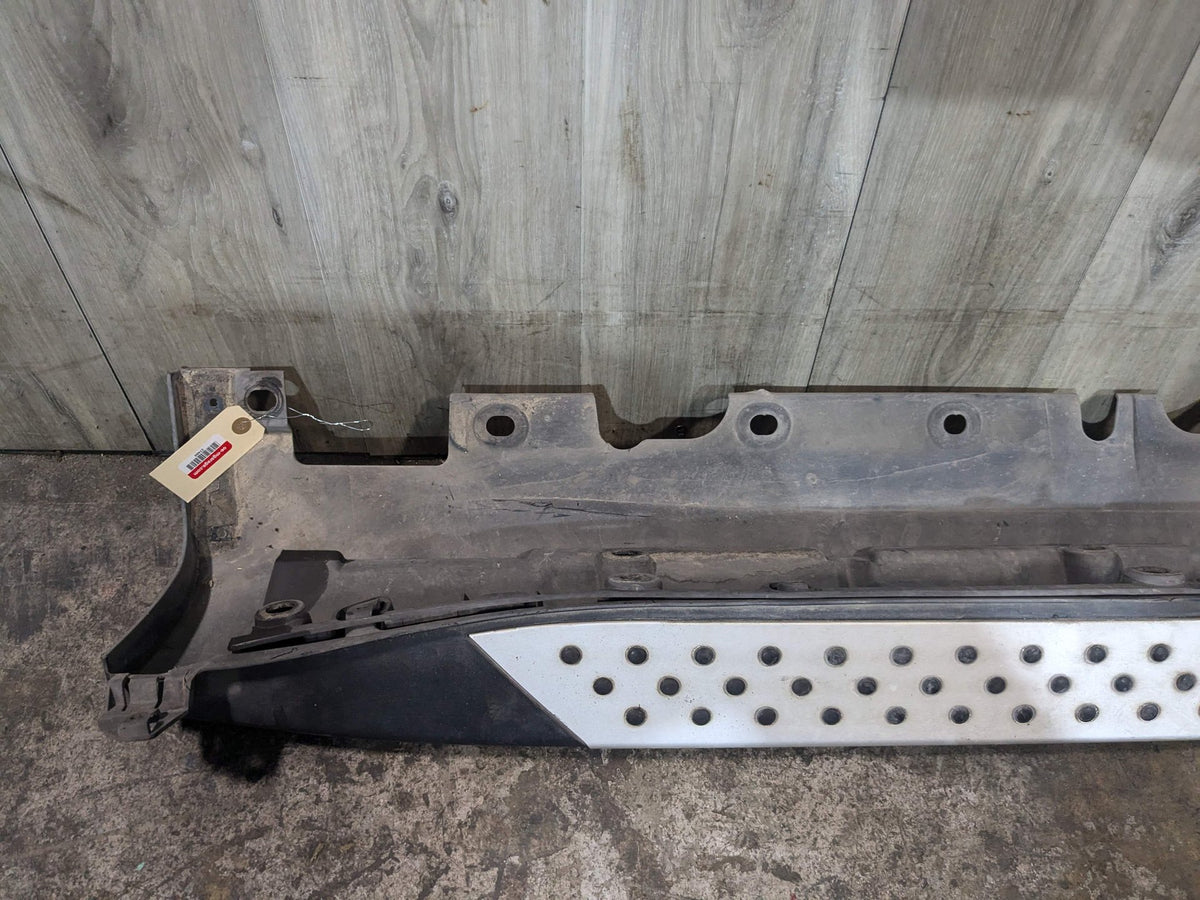 22009 BMW X5 X5 E70- Left Driver Side Skirt Rocker Panel