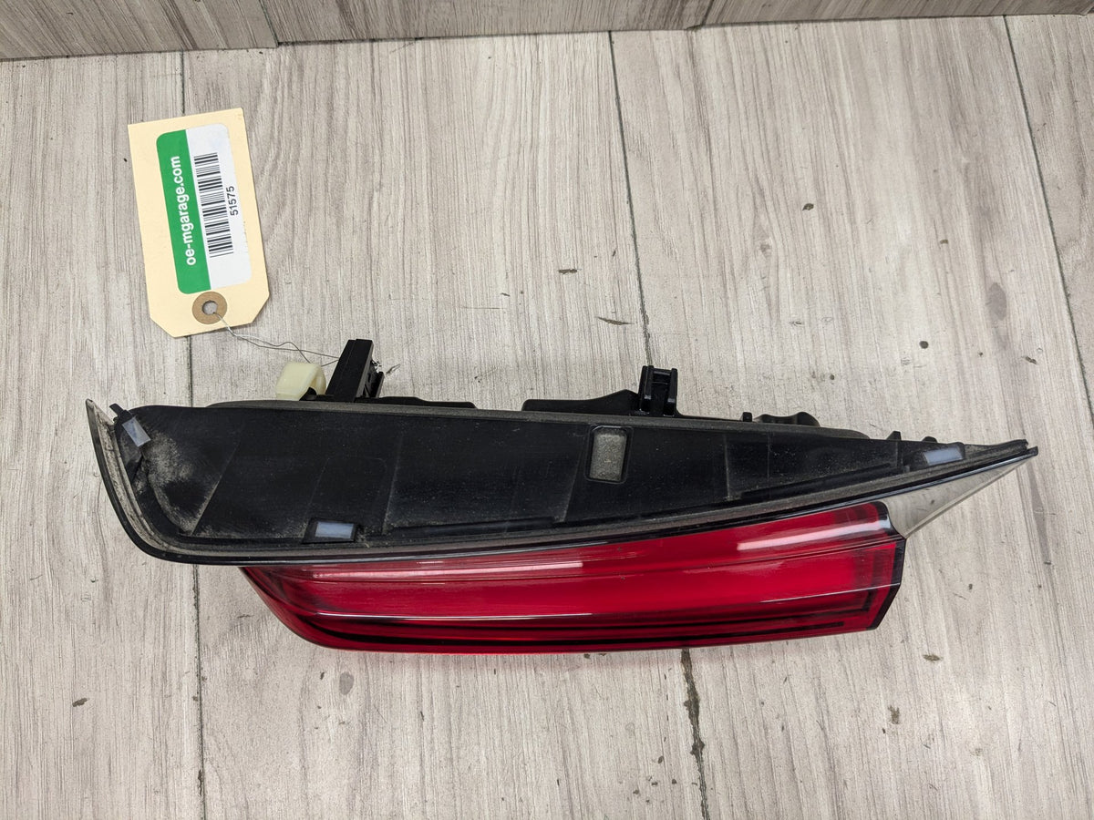 2019 BMW 330i G20 Rear Right Passenger Inner Tail Light 7420456 19-21 OEM BMW G20 G80 330 M340 M3 Rear Right Passenger LED Inner Stop Tail Light OEM