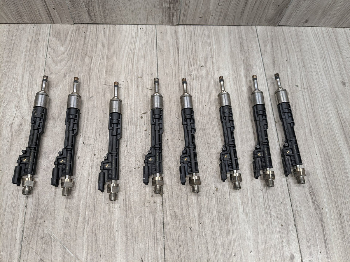 2016 BMW 750i G12 Engine Motor Fuel Injector SET 8638255 19-24 OEM BMW G12 G30 M550 750 Engine N63R High Pressure Fuel Injector SET