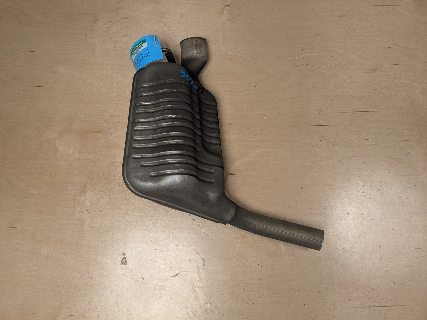 OEM Mercedes W212 E350 E550 Rear Right Passenger Exhaust Flap Muffler Silencer