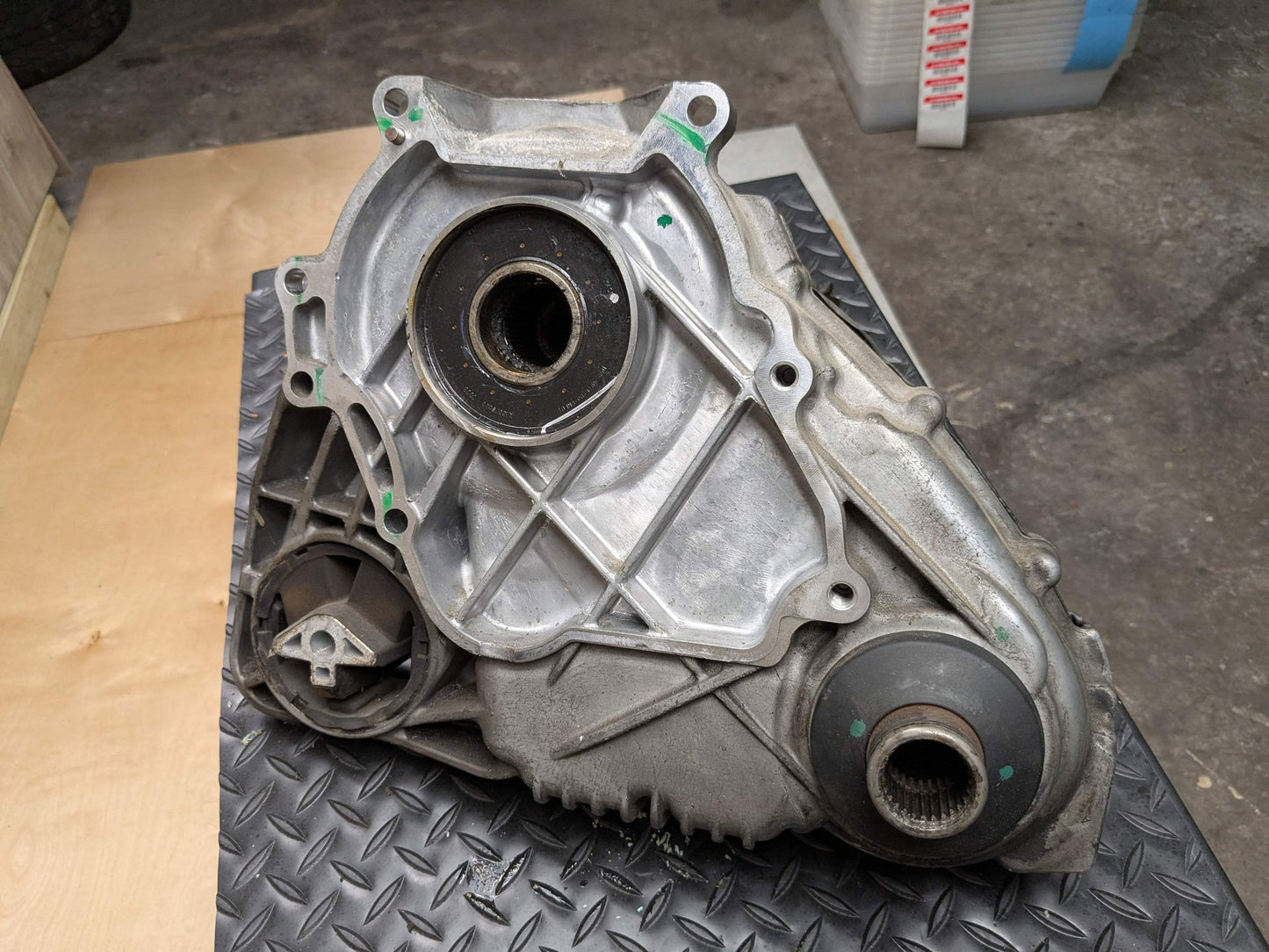 Unknown Transmission Transfer Case k 7643751
