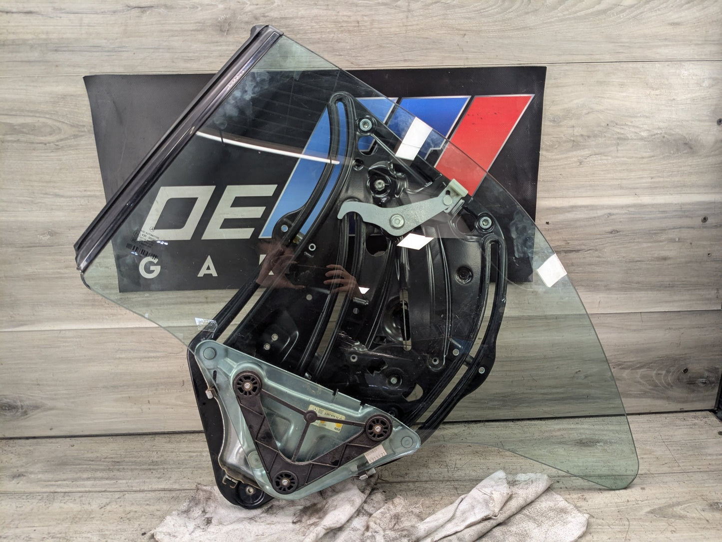 2009-2017 Mercedes-Benz E550 E-Class A207 Rear Left Driver Window Glass Regulator w/ Motor A2076701503