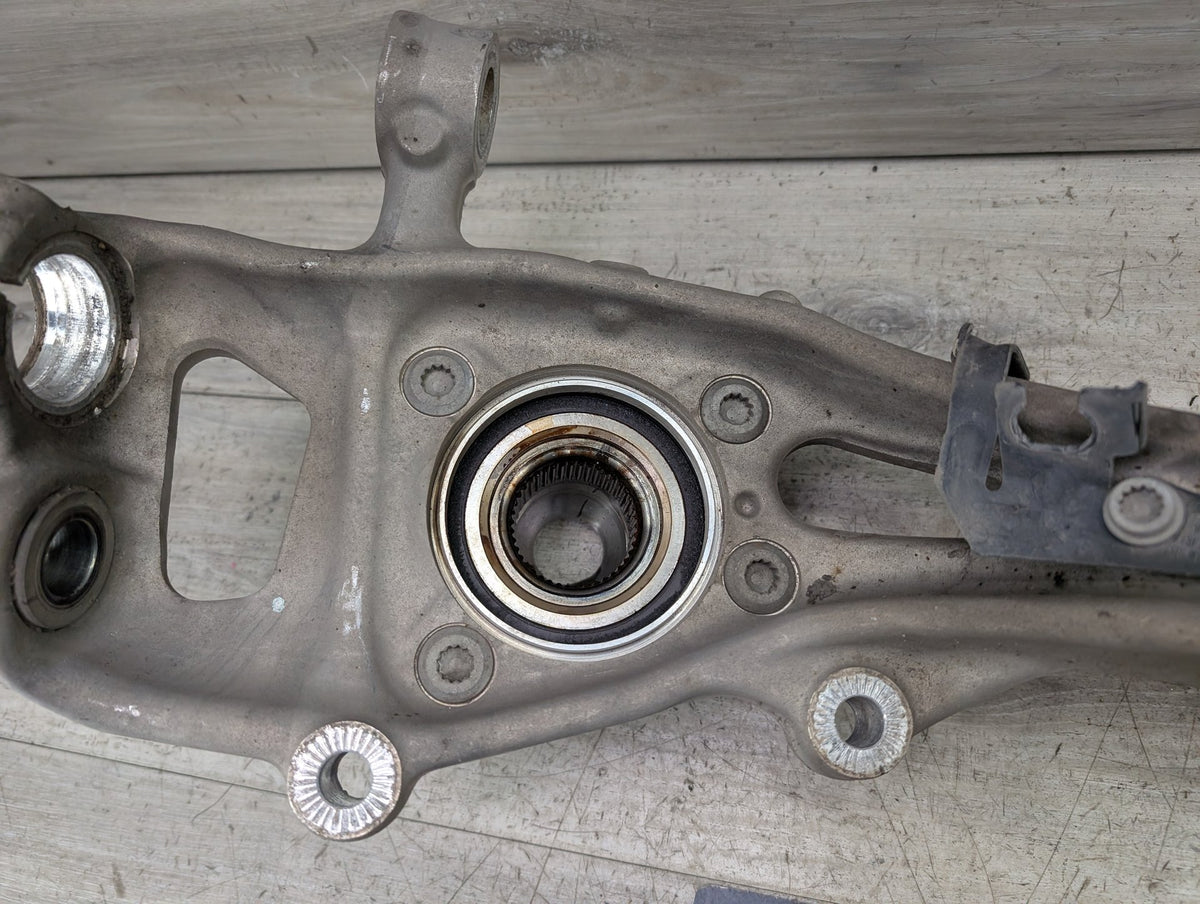 17-25 OEM AUDI A4 A5 RS5 S4 S5 Front Left Driver Spindle Hub Knuckle Bearing