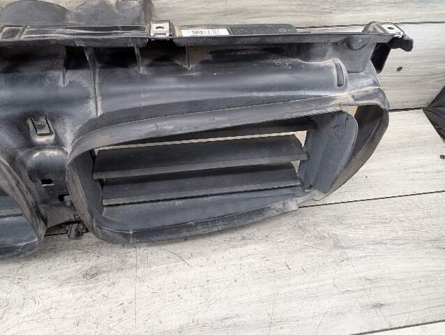 OEM BMW F10 528 535 Front Lower Radiator Air Duct Grille