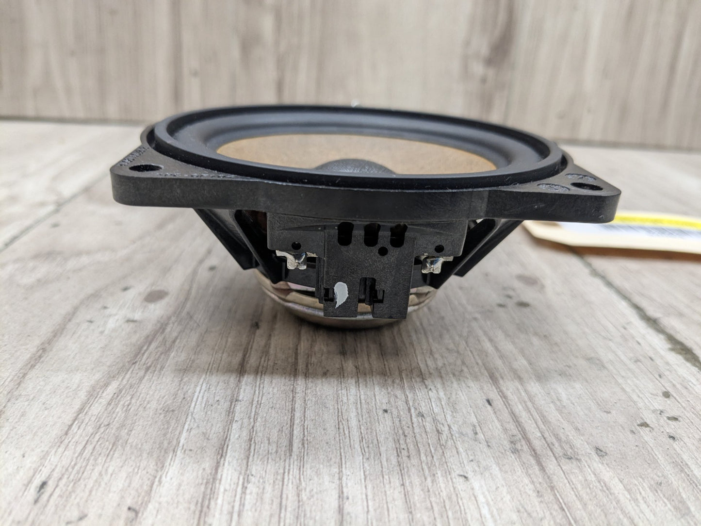 OEM BMW F44 F91 F93 G14 G15 G16 G20 G22 G23 G29 Top Hifi Mid Range Speaker HK