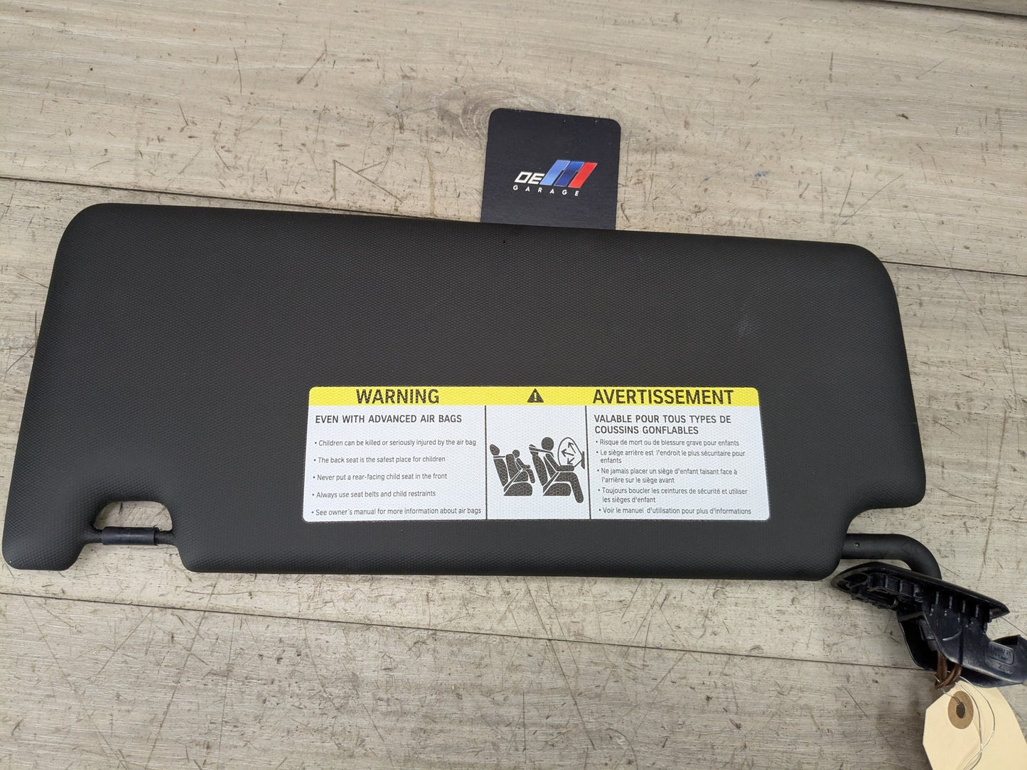2020 BMW 330i G20 Front Right Passenger Sun Visor 8092728 19-24 OEM BMW G20 G80 330 M340 M3 Right Passenger Side Interior Sun Visor Black