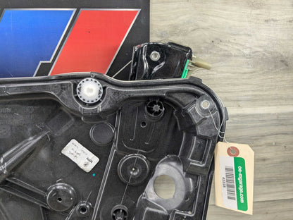 2021 BMW 330i G20 Front Right Passenger Door Window Glass Regulator Motor 7497104 19-25 OEM BMW G20 G80 330 M340 M3 FRONT RIGHT Passenger Door Window Regulator