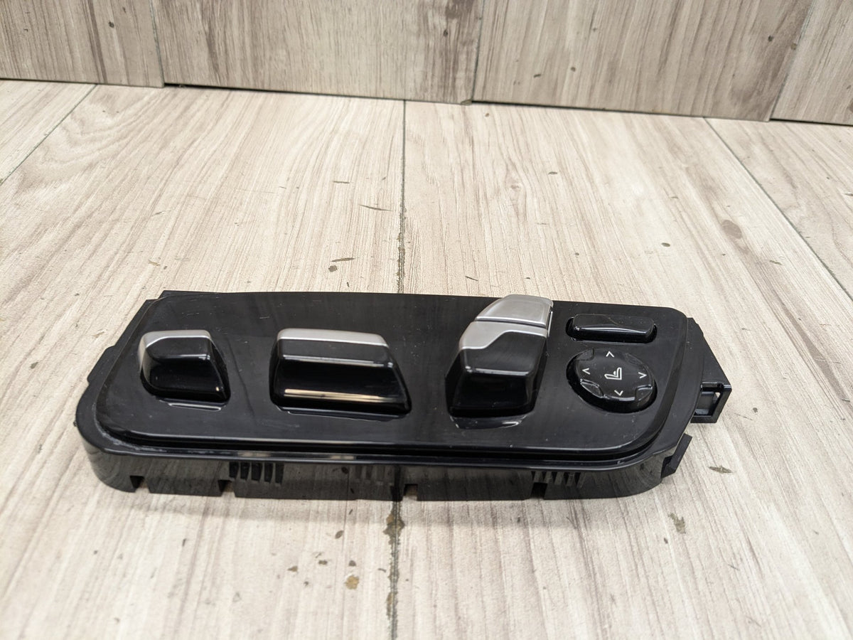 2020 BMW 740i G12 Front Left Driver Seat Control Switch 6834261 OEM BMW F90 G12 G30 M550 750 M5 Front Left Driver Seat Adjust Control Switch OEM