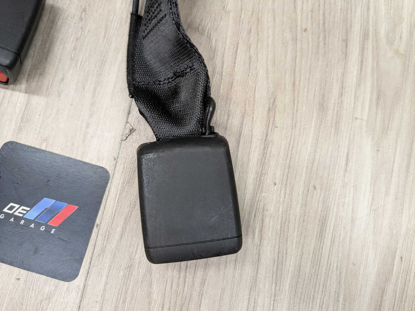 20-24 OEM BMW F44 228 M235 Rear Center Middle Seatbelt Seat Belt Buckle