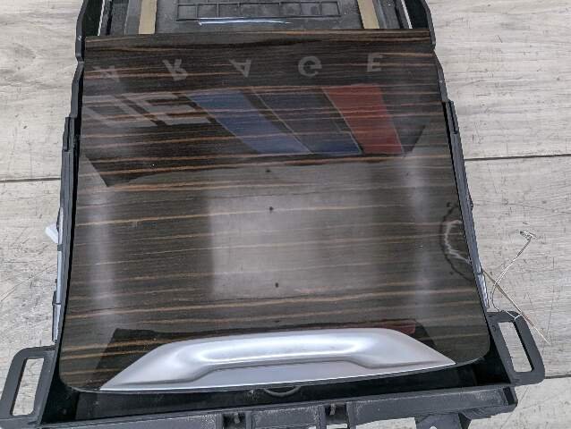 19-26 OEM BMW G05 G06 G07 X5 X6 X7 Center Console Storage Compartment Wood