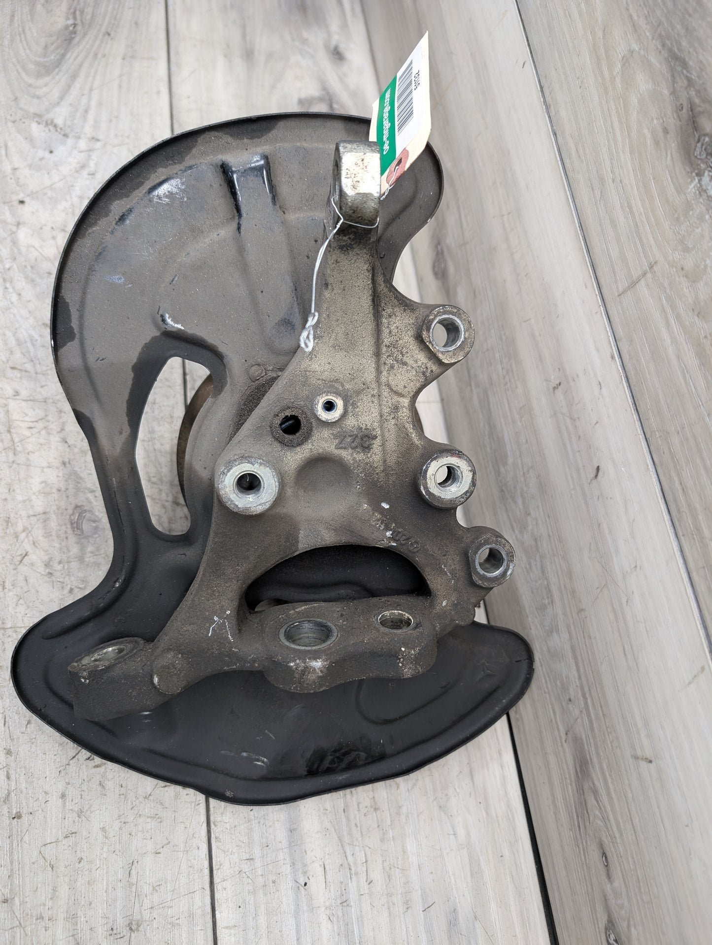 2009-2017 Mercedes-Benz E550 E-Class A207 Front Right Passenger Spindle Knuckle w/ Bearing A2044202644