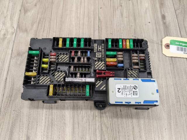 OEM BMW G01 X3 G02 X4 Rear Battery Power Distribution Fuse Relay Junction Box