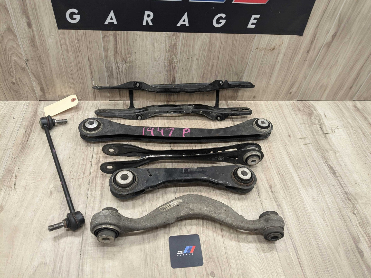 2017 BMW 750i G12 Rear Right Passenger Control Arms SET 6861116 OEM BMW G11 G12 G14 G15 G16 G30 Rear Right Passenger Upper Lower Control Arm SET