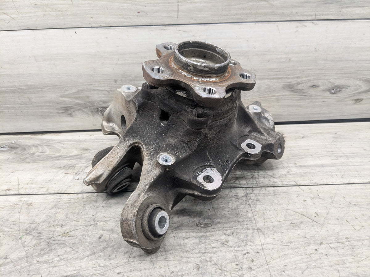 2020 BMW 330i G20 Rear Right Passenger Spindle Knuckle w/ Bearing 6879532 OEM BMW G20 330 M340 REAR Right Passenger Knuckle Wheel Hub Spindle Bearing OEM