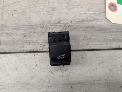 14-19 OEM BMW F15 F16 F85 F86 X5 X6 X5M X6M Trunk Hatch Release Switch Button