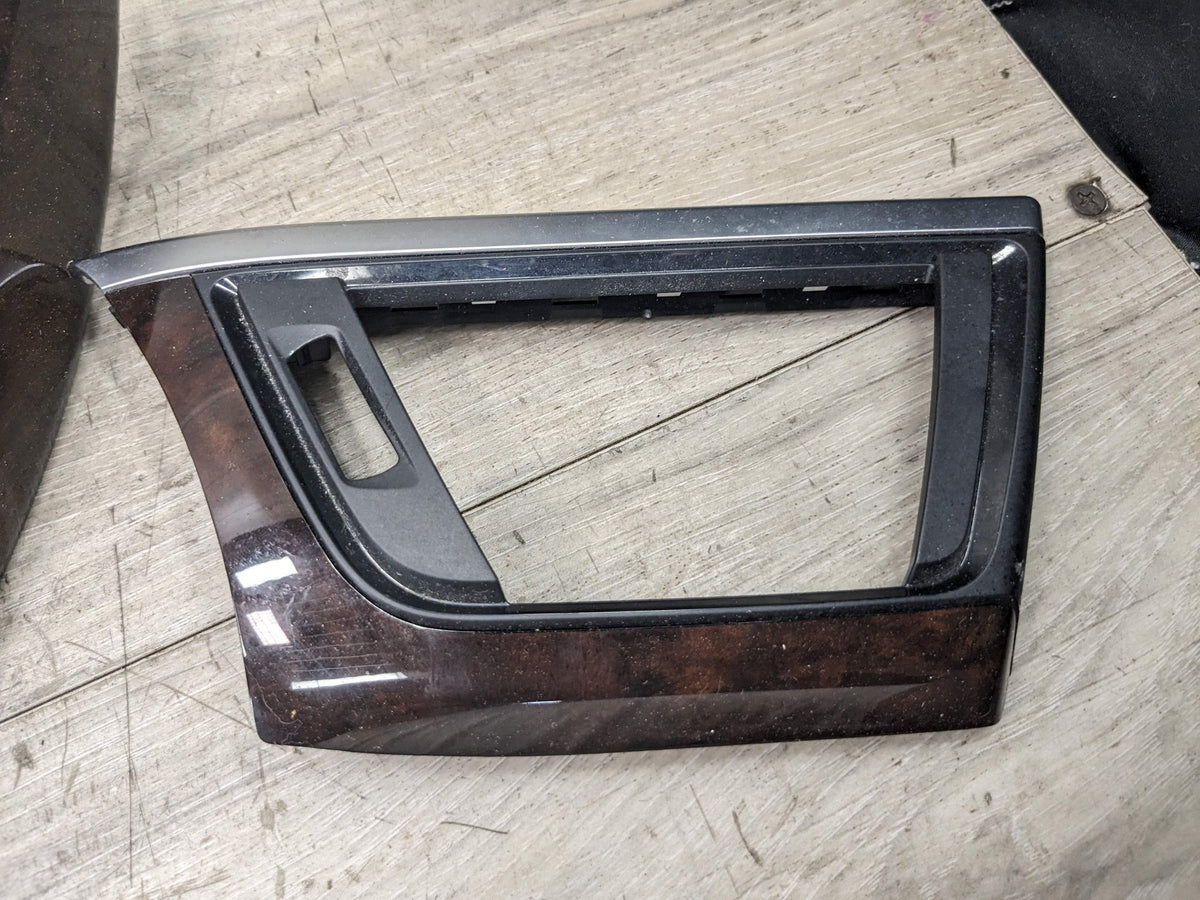 2015 BMW 328i F31 Front Rear Left Right Interior Door Panel Trims SET 9231229 ENGINE COOLANT PUMP: The elec rical connec or o he engine coolan pump could become damaged. Small drops o liquid rom he posi i e crankcase en ila ion (PCV) sys em could drip dow