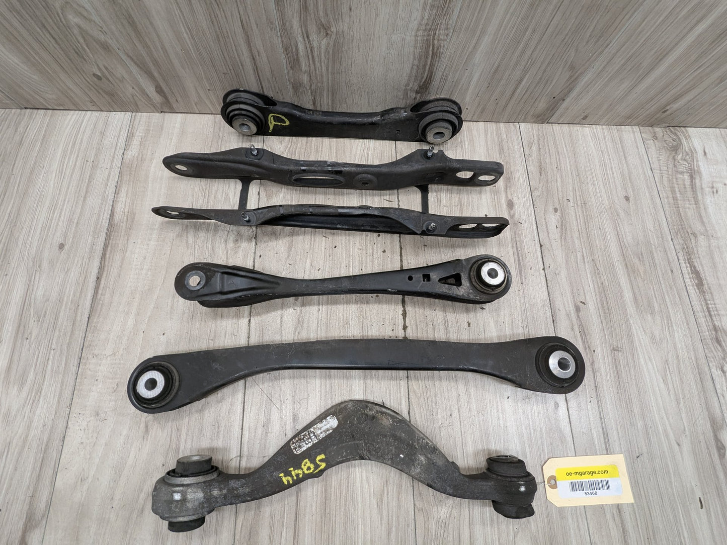 2017-2023 BMW M550i G30 Rear Right Passenger Control Arms SET 6870536 OEM BMW G11 G12 G14 G15 G16 G30 Rear Right Passenger Upper Lower Control Arm SET