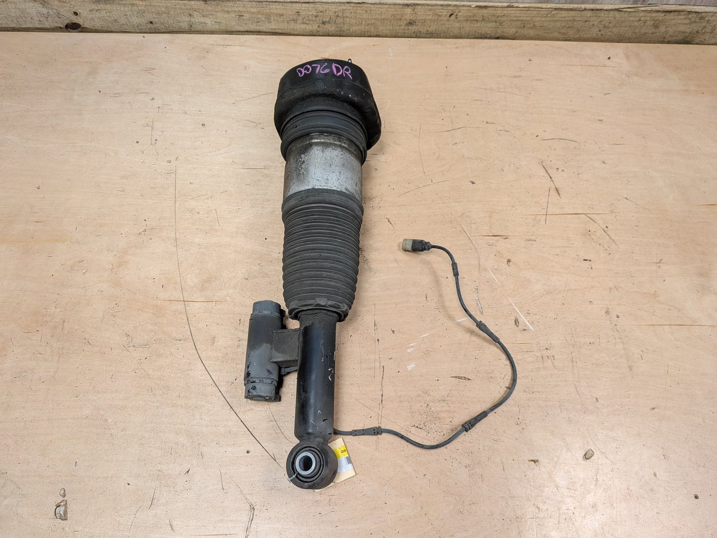 16-22 OEM BMW G11 G12 740 750 B7 REAR Left Driver Air Suspension Strut Shock