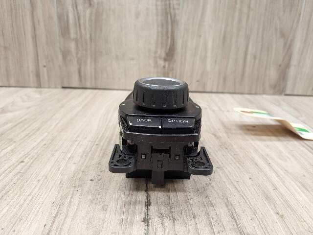 OEM BMW F15 F22 F30 F32 F36 F48 F80 M3 M4 X5 Info iDrive Controller Knob Button