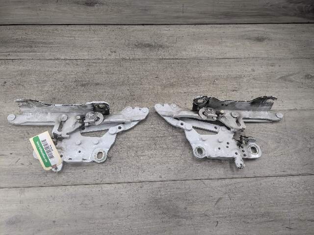OEM BMW F22 F23 F30 F32 F33 F34 F36 F80 F82 F83 F87 Left Right Hood Hinges PAIR