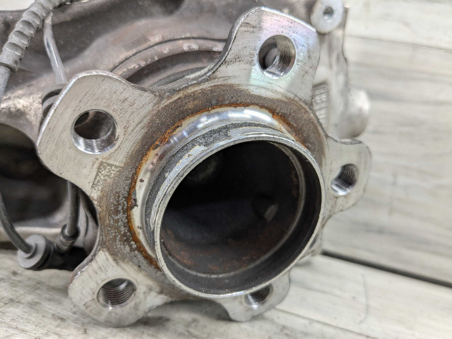 OEM BMW G20 G22 G23 330 M340 FRONT Left Driver Hub Spindle Knuckle Bearing RWD