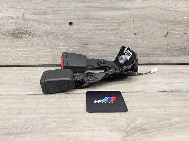 20-24 OEM BMW F44 228 M235 Rear Center Middle Seatbelt Seat Belt Buckle