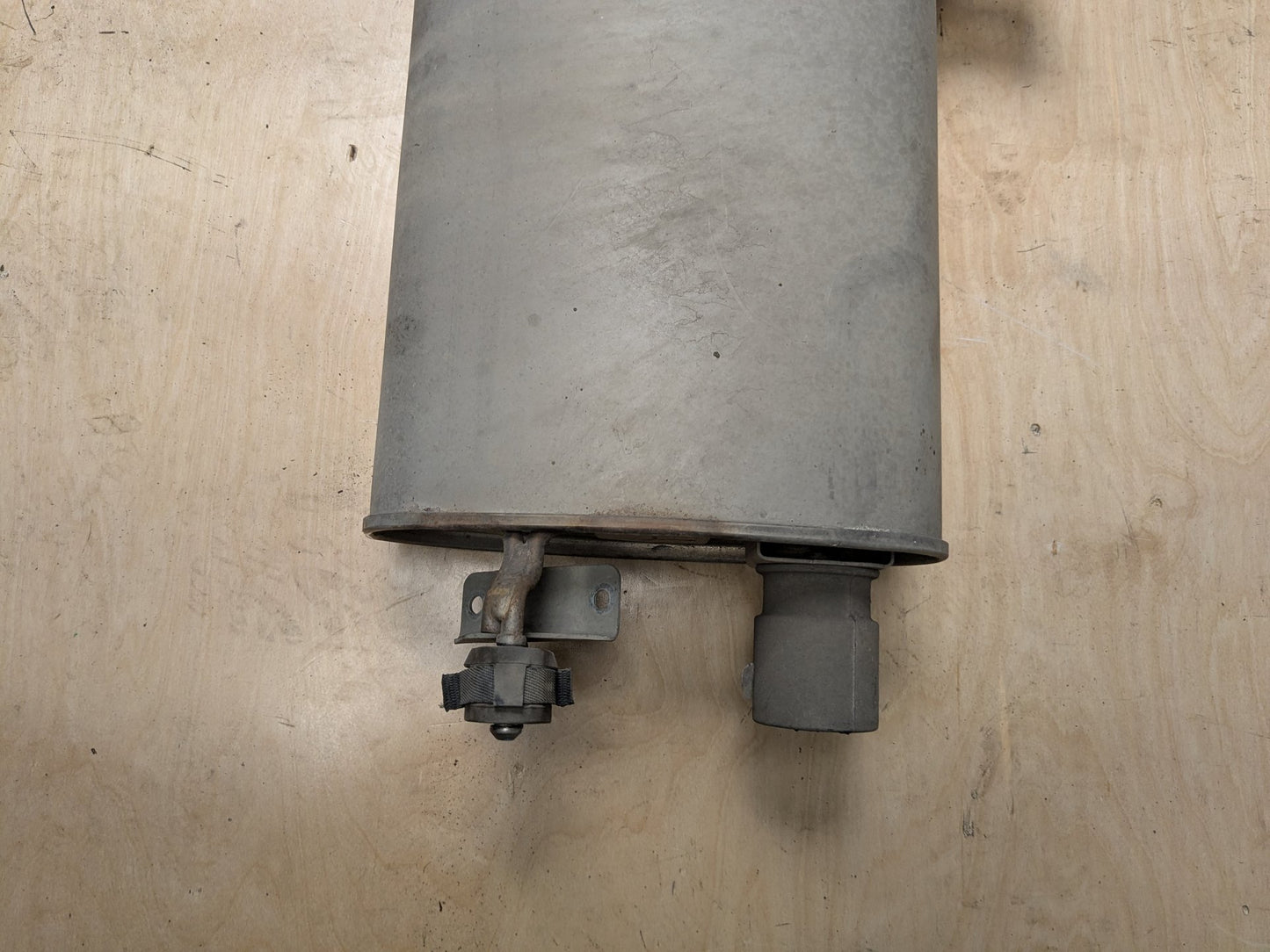 11-17 OEM BMW F25 F26 X3 X4 28iX Engine N20 Rear Exhaust Flap Muffler