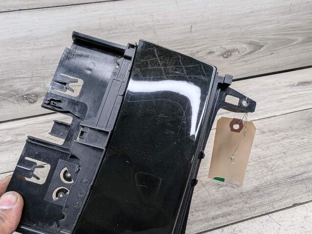 OEM Mercedes W204 W207 E350 E550 Front Center Console Ashtray Storage Compartment