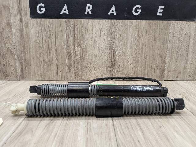 17-20 OEM BMW G30 F90 M5 540 Rear Right Trunk Strut Spindle Drive Power Lift