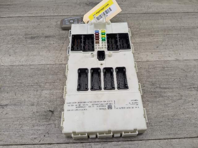 2011 - 2016 BMW 335i F30 Bdc Body Domain Fem Control Module w/ Key 9292653 N55B30M0