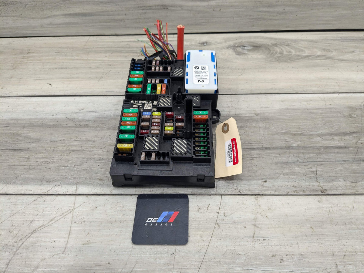 OEM BMW G20 330 M340 Rear Battery Power Distribution Fuse Relay Junction Box