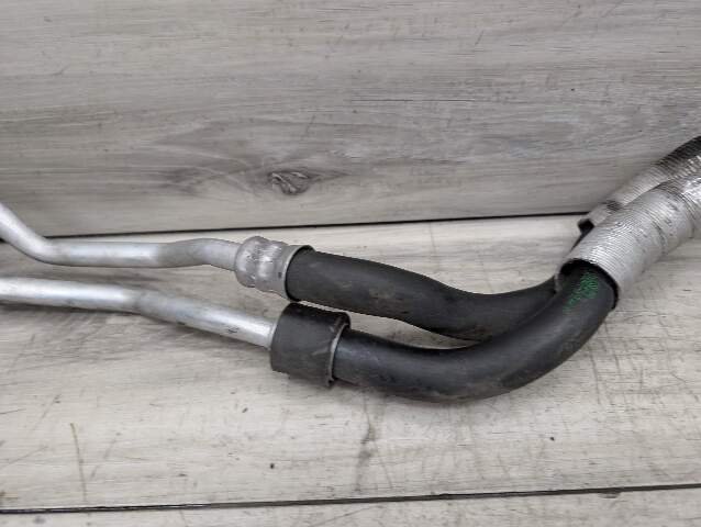 16-19 OEM BMW F90 M5 G12 750 G30 M550 Transmission Oil Cooler Line Inlet Outlet
