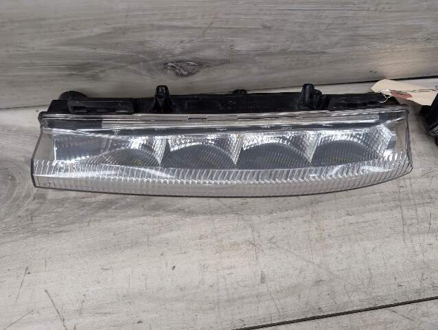 OEM Mercedes W204 W207 W212 Front Left Right DRL Daytime LED Fog Light Lamp SET