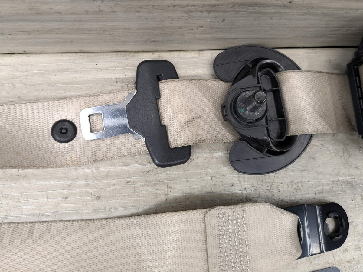 14-18 OEM BMW F15 X5 Rear Right Passenger Seatbelt Seat Belt Retractor Beige