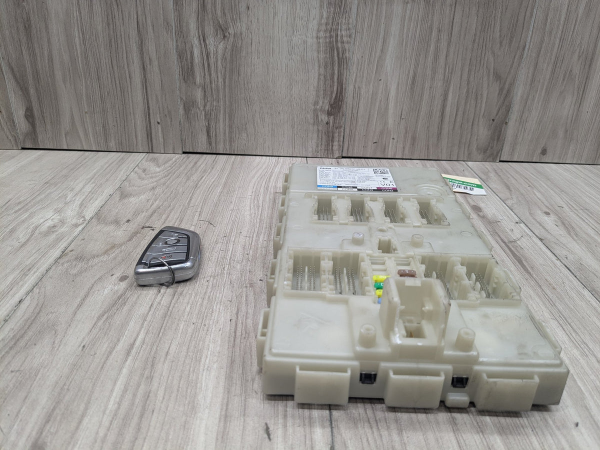 OEM BMW F90 F97 G01 G12 G30 BDC Body Domain Control Control Module Unit w/ Key