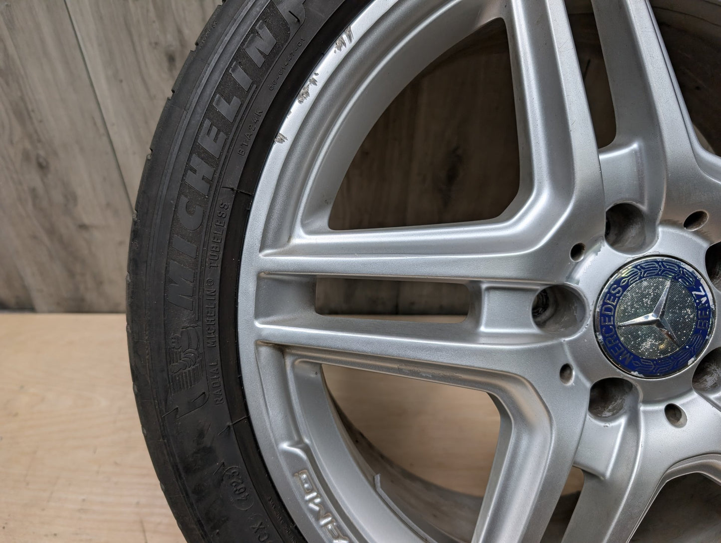 *OEM Mercedes W207 E300 E400 E550 AMG Front Wheel Rim 18x8 ET45 5 Double Spoke